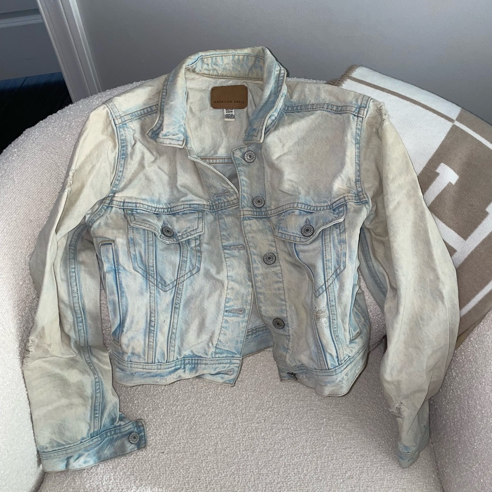 American Eagle Light Wash Destroyed Denim Crop Jacket